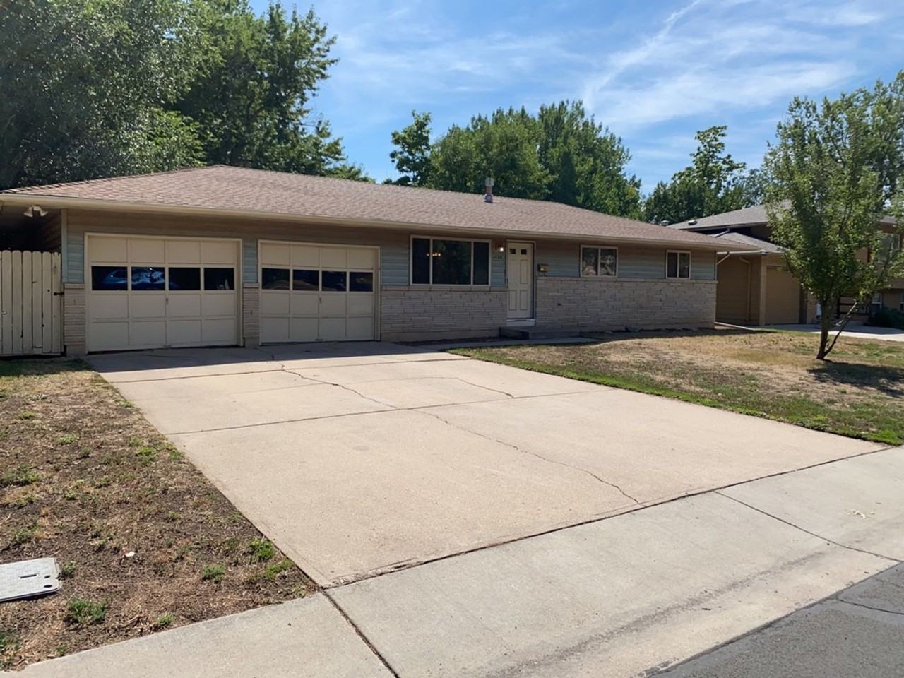 1128 S Bryan Ave - Photo 2 of 42