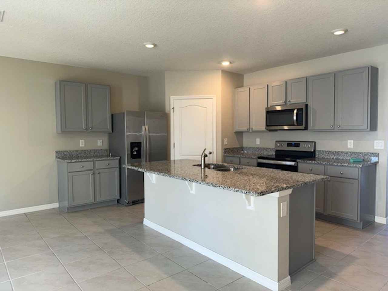 320 American Holly Ave - Photo 3 of 16