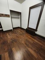 featured image of 2460 W Kilbourn Ave