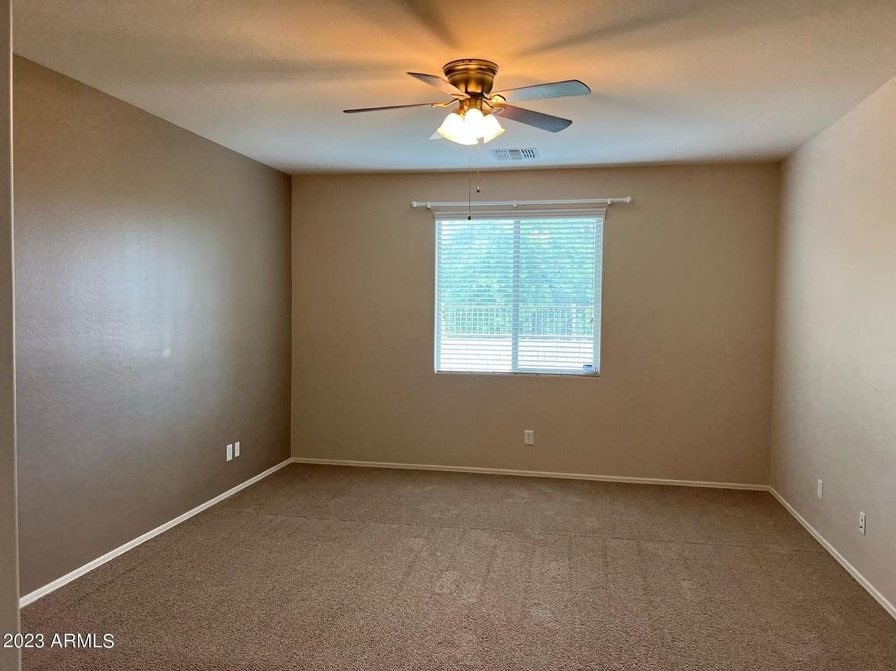 3330 E Russell St - Photo 7 of 15