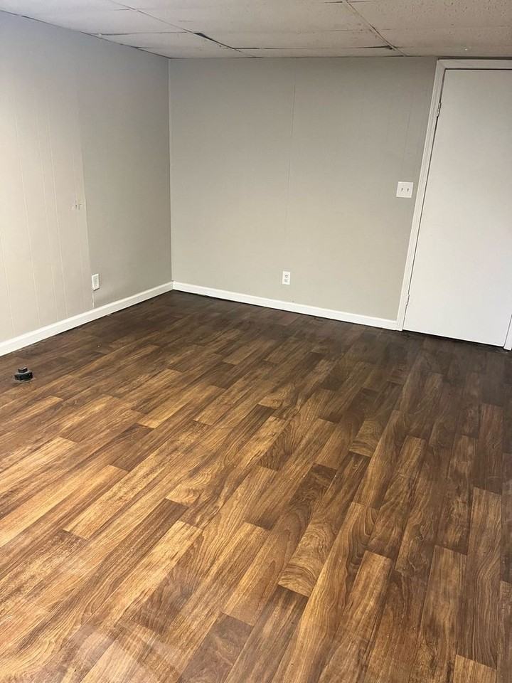 10401 Sycamore Ave - Photo 6 of 11