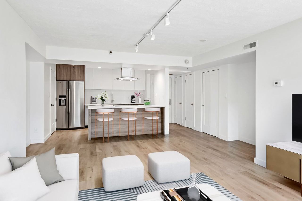 230 E Broadway #506 - Photo 5 of 50