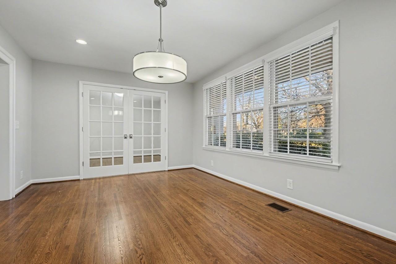 4303 Castleman Ct - Photo 6 of 29