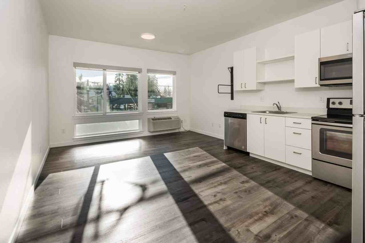 54 Woodstock Apartments~ Great Location ~Vibrant Neighborhood - Photo 2 of 35