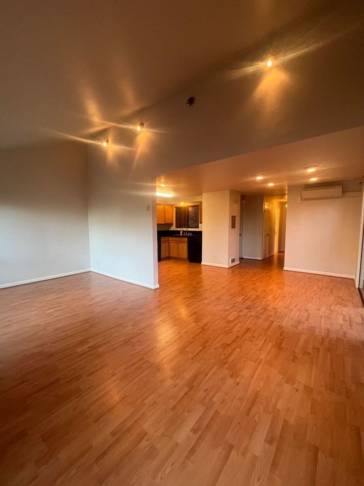 109 Treehill Loop - Photo 3 of 26