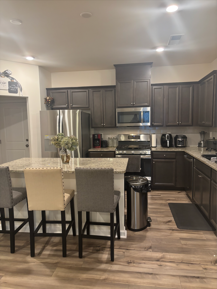 2785 Yeager Dr - Photo 5 of 12