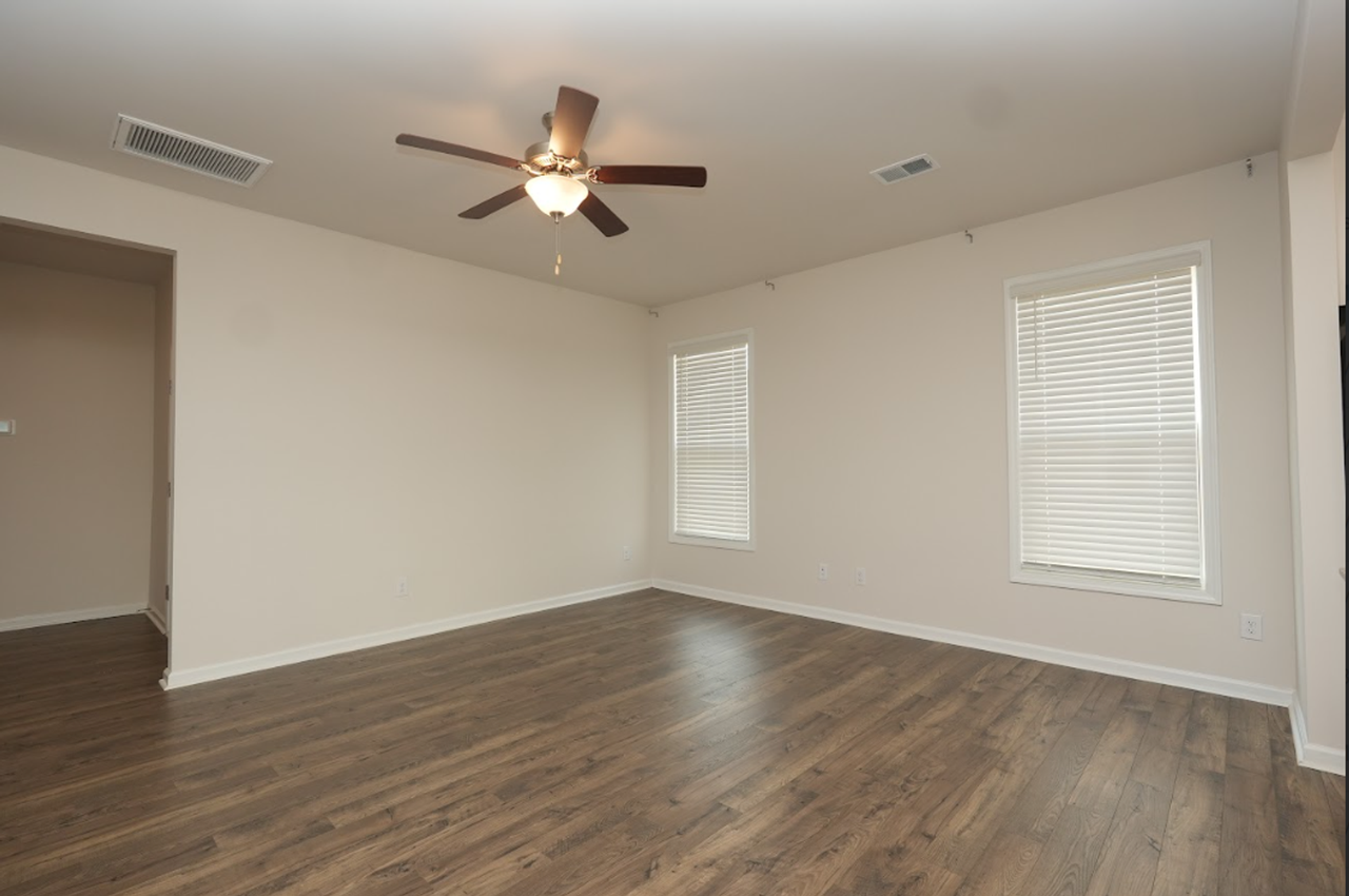 3755 Yorkshire Pl - Photo 4 of 16