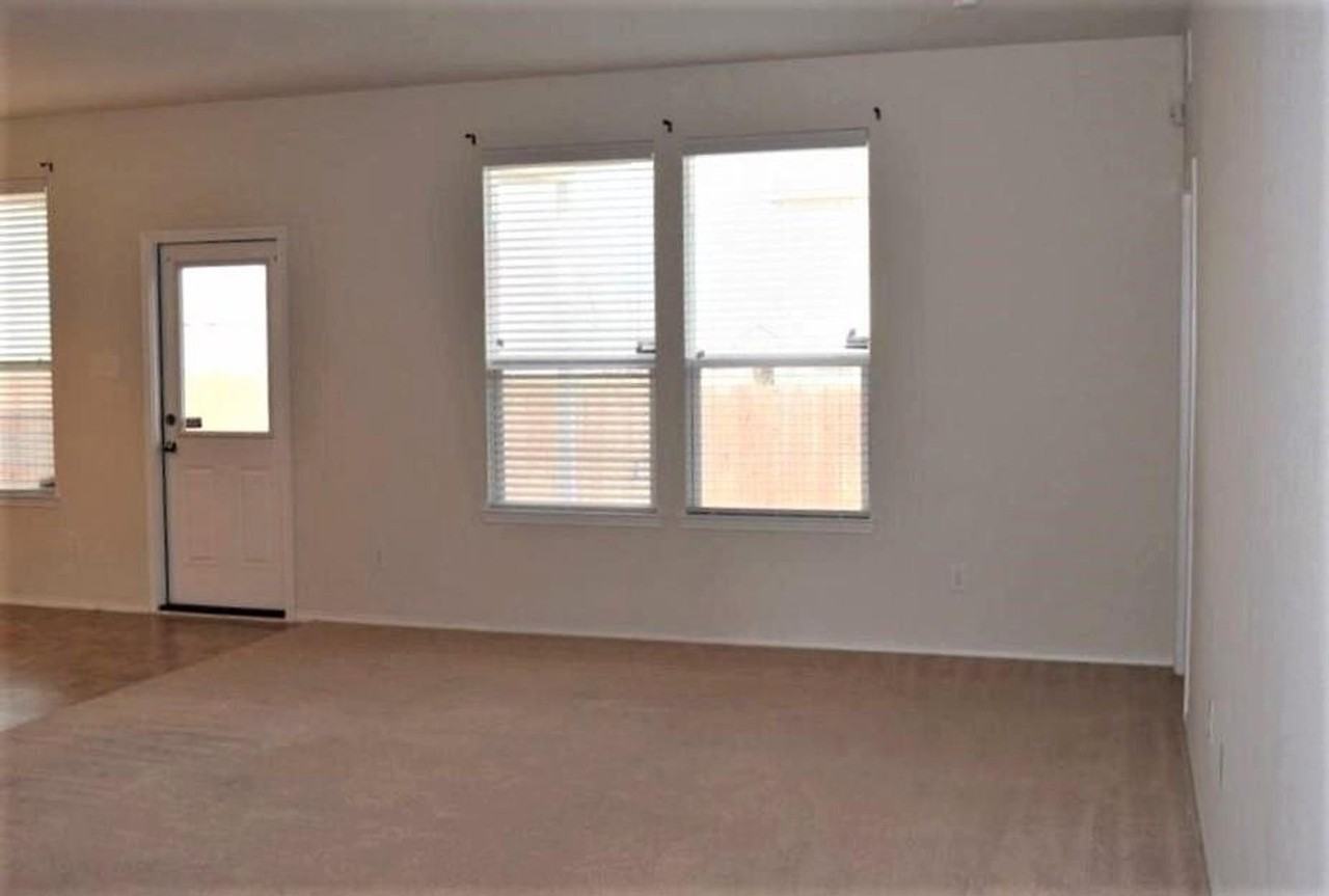 10220 Pyrite Dr - Photo 5 of 16