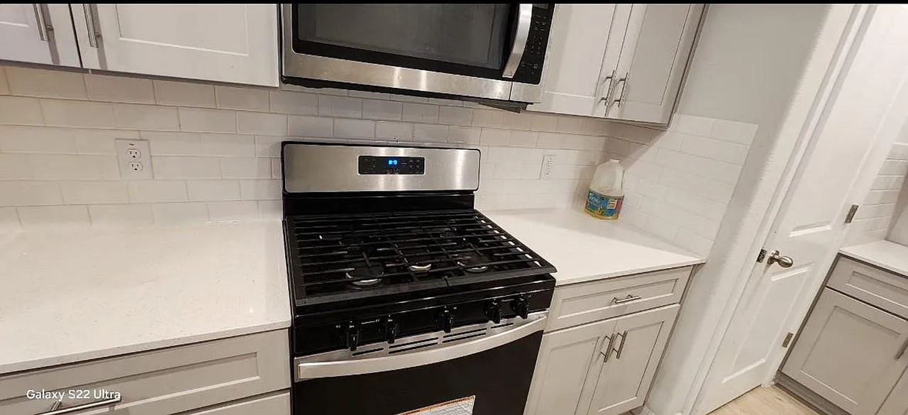 201 White Horses Dr - Photo 7 of 11