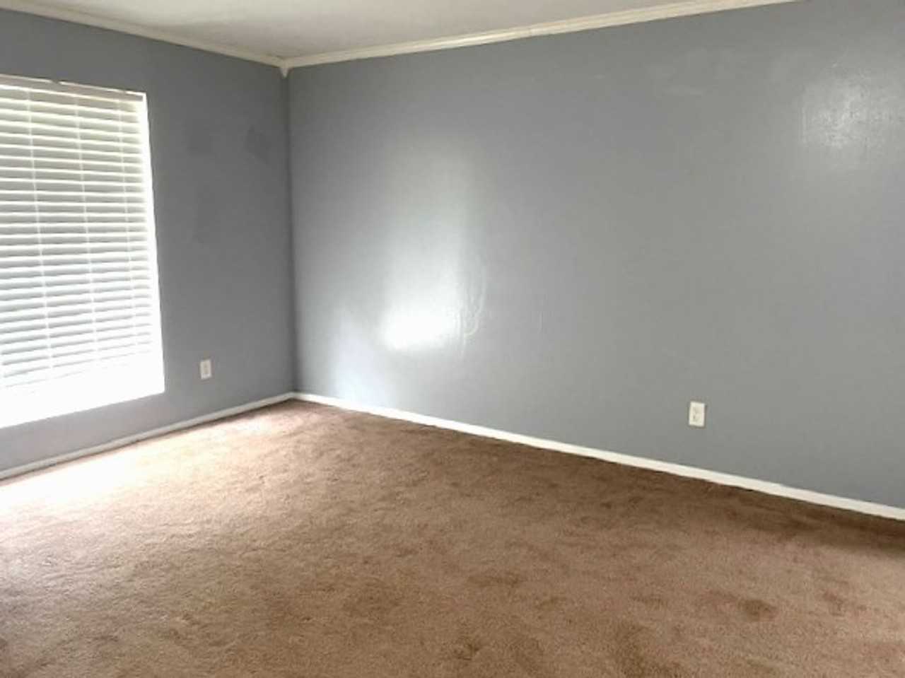 23107 Summergate Dr - Photo 7 of 19