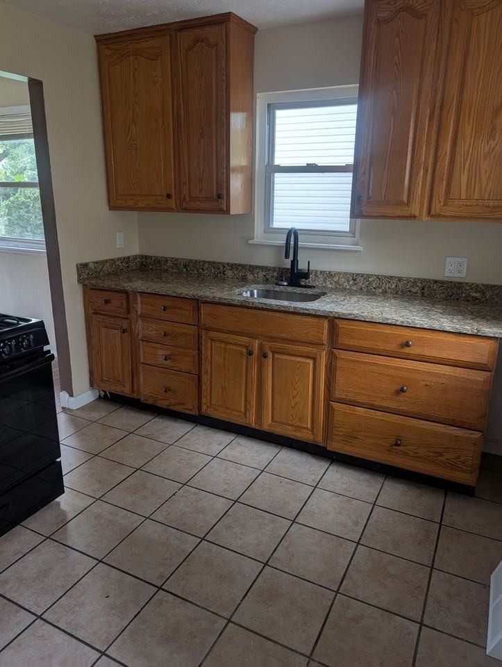 26931 Shirley Ave - Photo 5 of 18