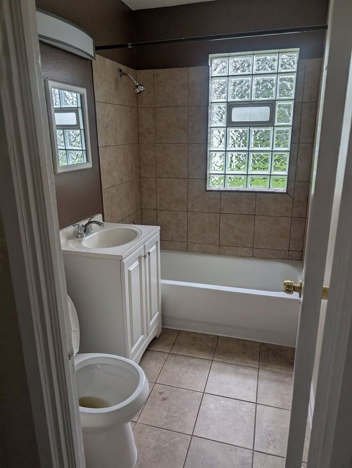 26931 Shirley Ave - Photo 7 of 18