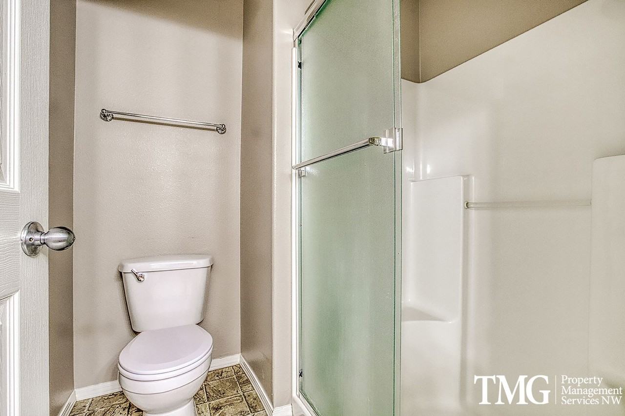 1485 Ne Alexandria Pl - Photo 2 of 15