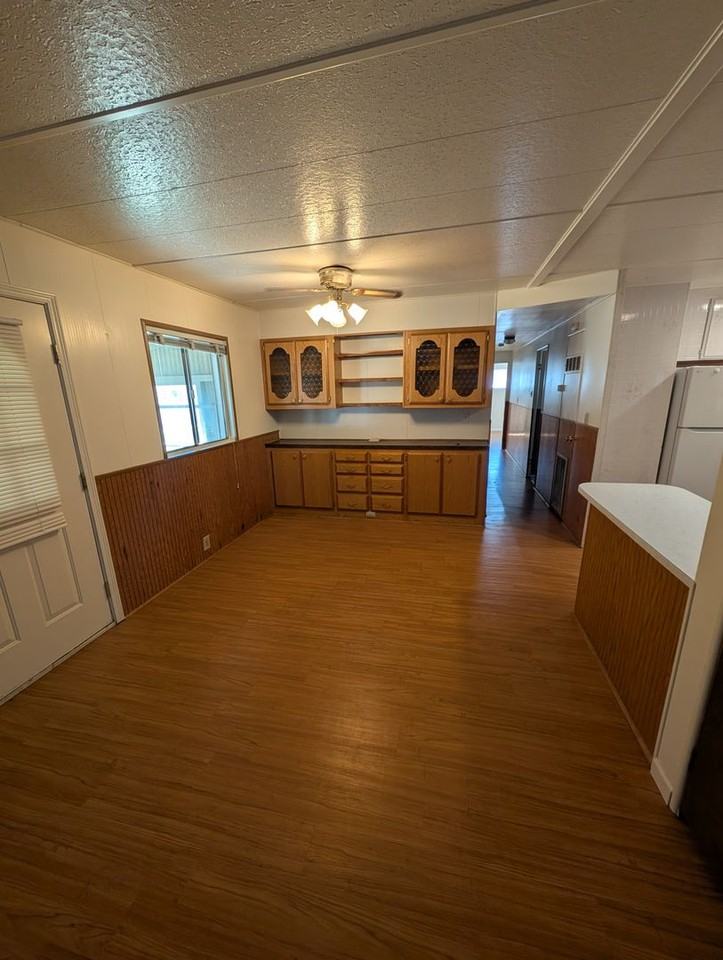 4016 Mack Ave - Photo 3 of 9