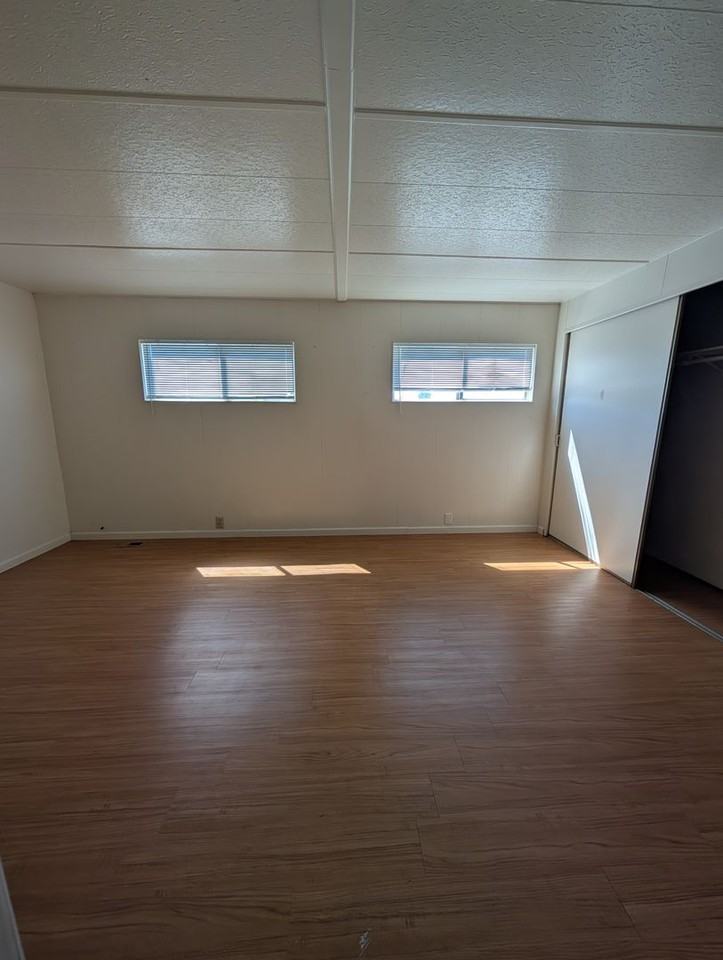 4016 Mack Ave - Photo 5 of 9