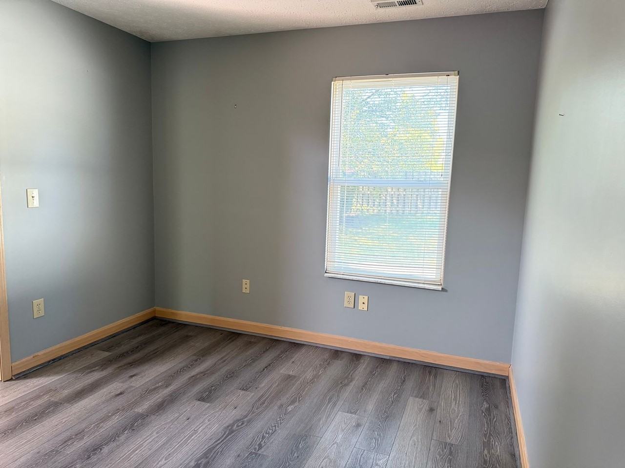 7294 Aplin Dr - Photo 7 of 13