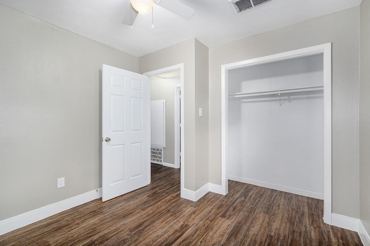 1303 S 2nd St #4 - Photo 7 of 10