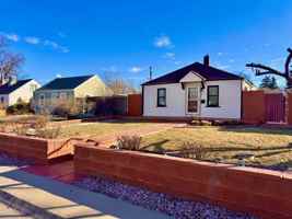 featured image of 2080 Elmira St