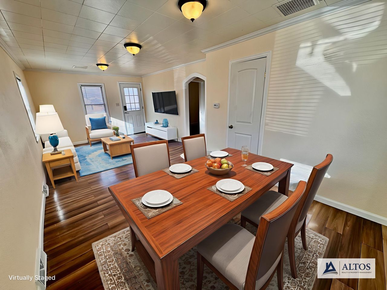 2080 Elmira St - Photo 3 of 33