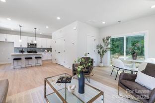 6323 Carver Blvd - Photo 1 of 1