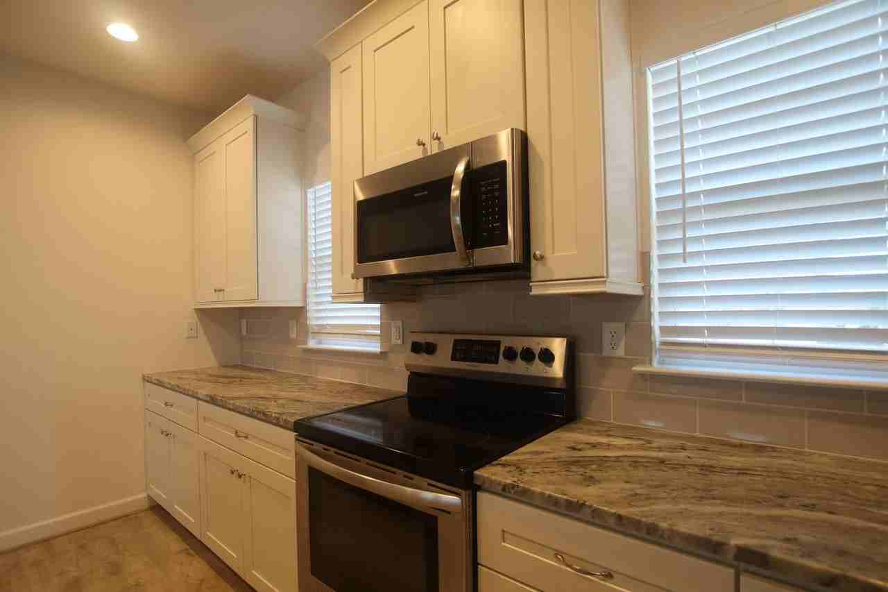 4319 Pinter Ln - Photo 5 of 49