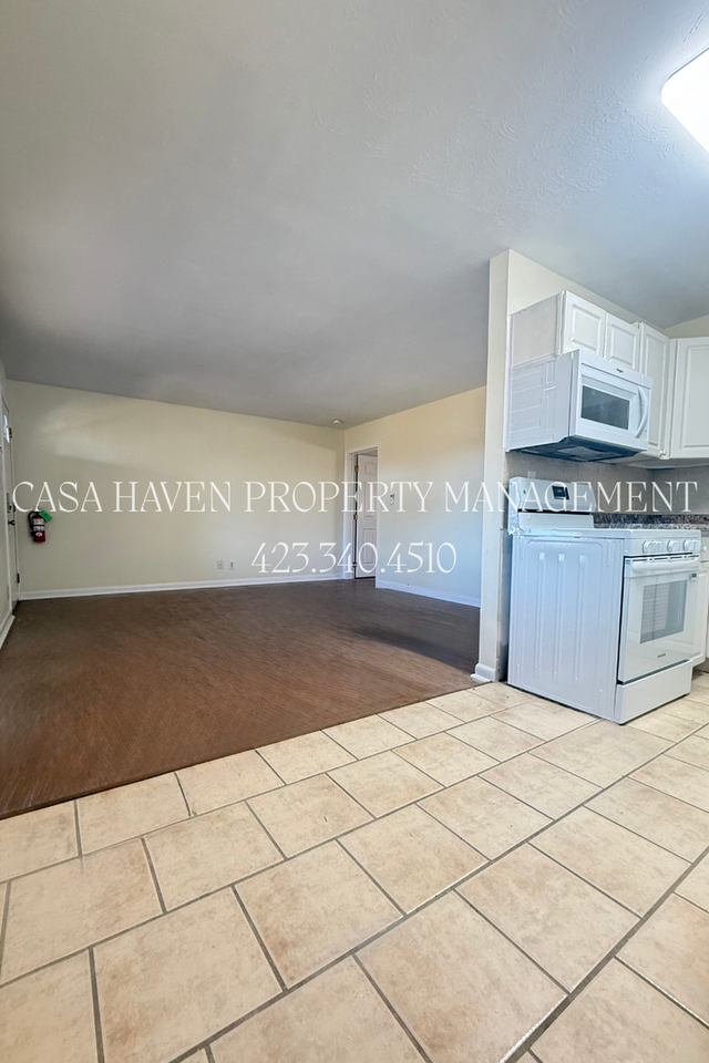 189 Cedar Point Rd #2 - Photo 3 of 10