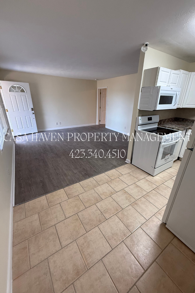 189 Cedar Point Rd #8 - Photo 3 of 9