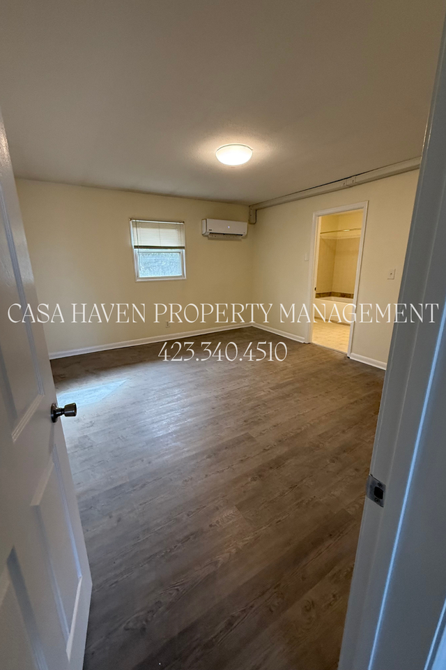 189 Cedar Point Rd #8 - Photo 6 of 9