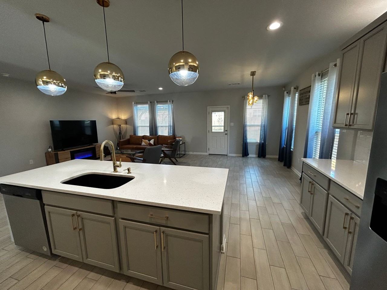 225 Line Of Fire Way - Photo 2 of 38