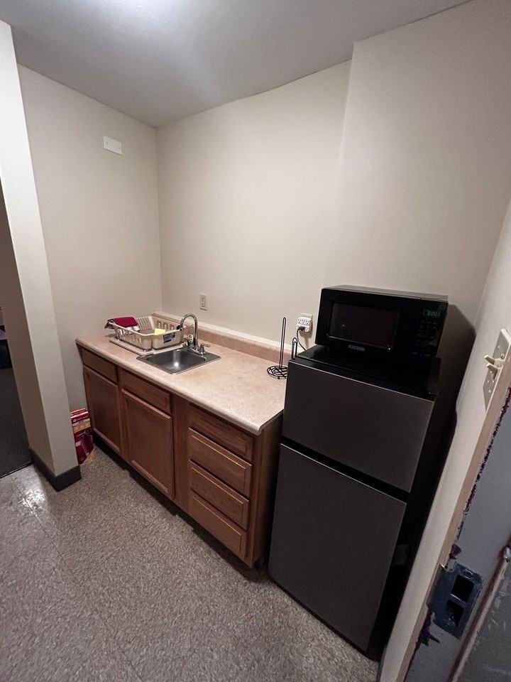 Griffiss Park Suites - Photo 2 of 9