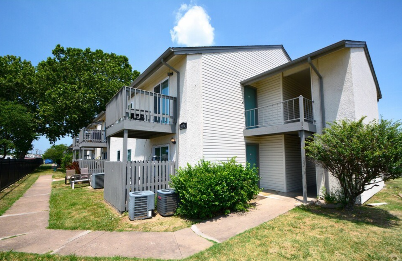 The Sterling - Photo 7 of 50