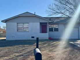 4304 Nw Pollard Ave - Photo 1 of 1