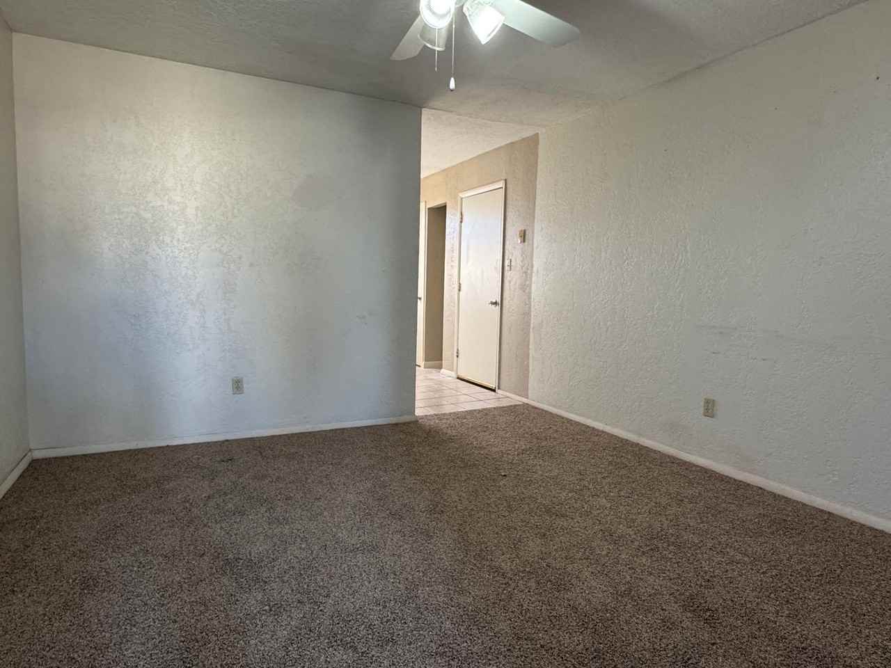 4304 Nw Pollard Ave - Photo 3 of 13