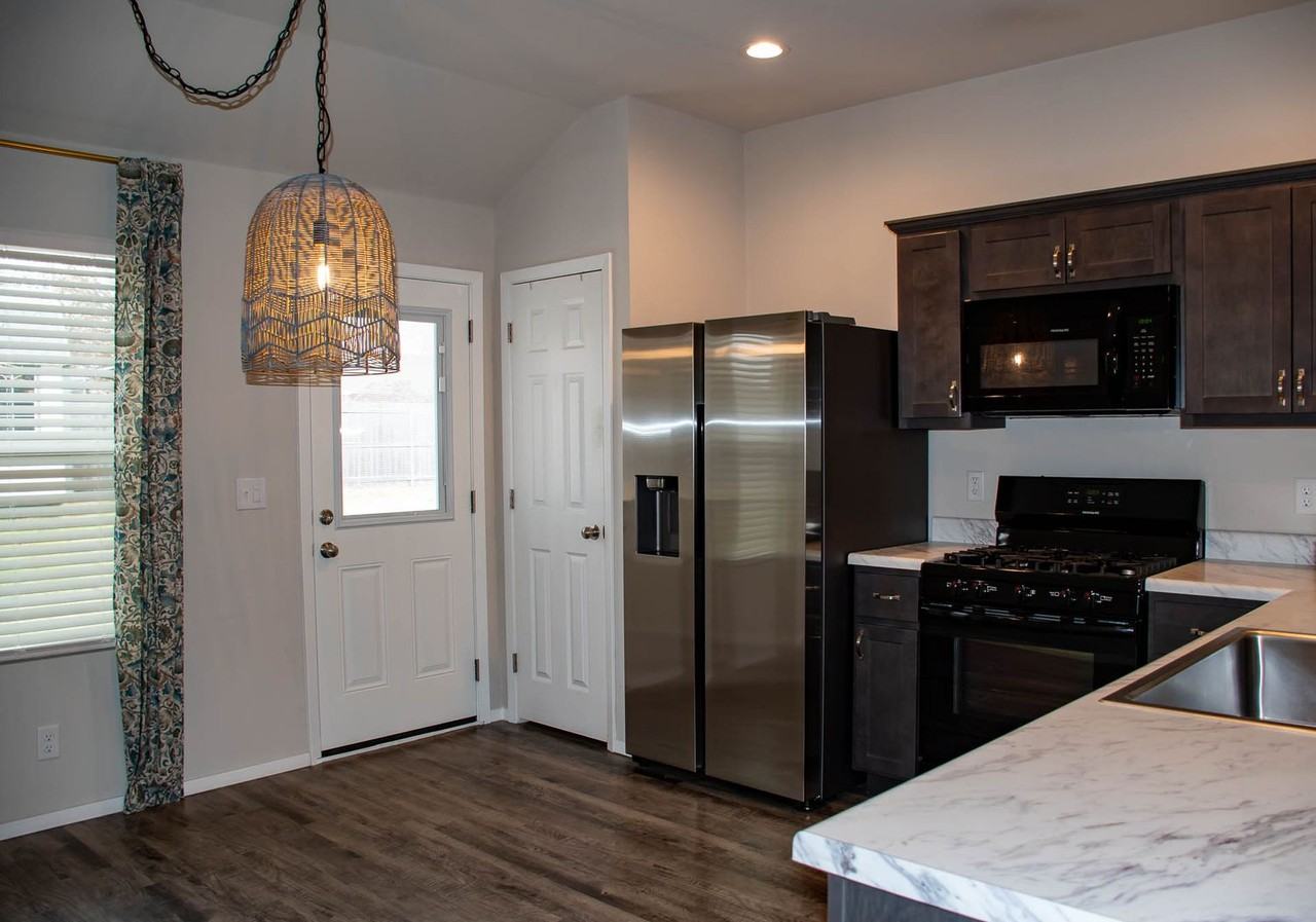 1212 W Duncan Rd - Photo 5 of 23