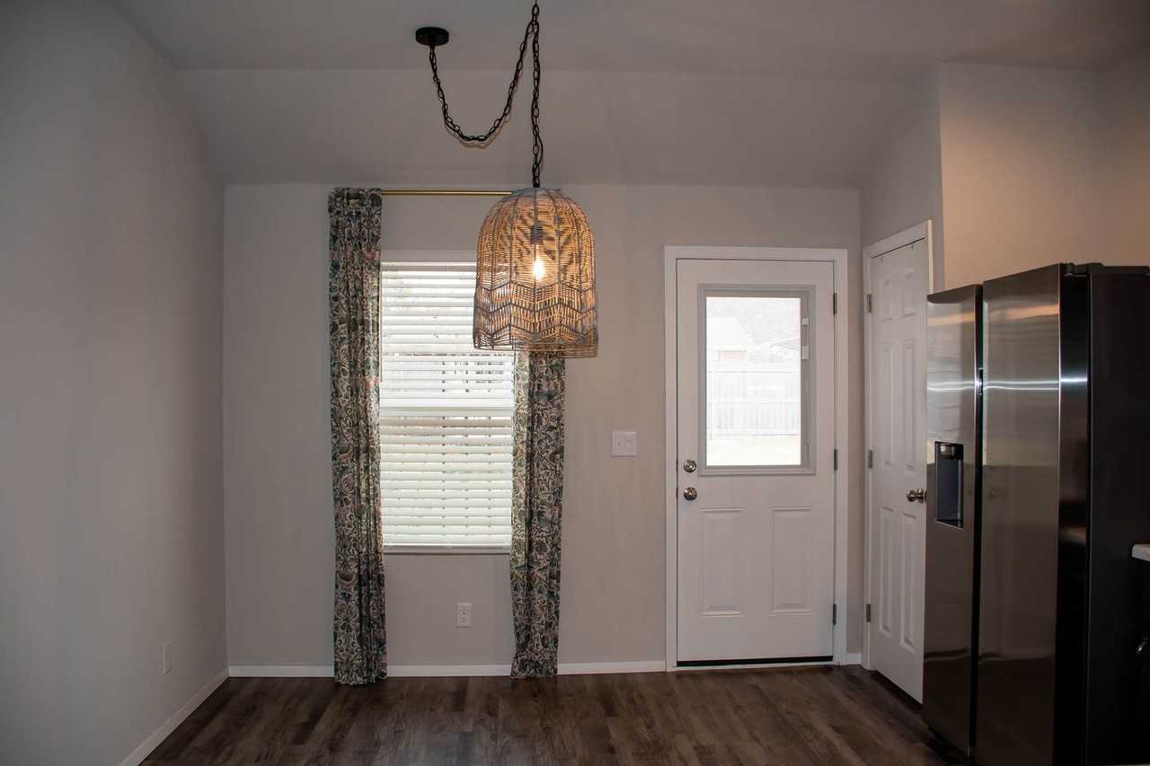 1212 W Duncan Rd - Photo 6 of 23