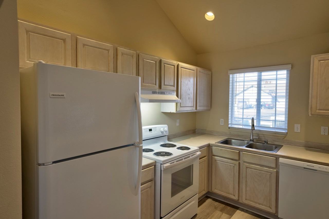 1442 Ne Covington Ln - Photo 6 of 24