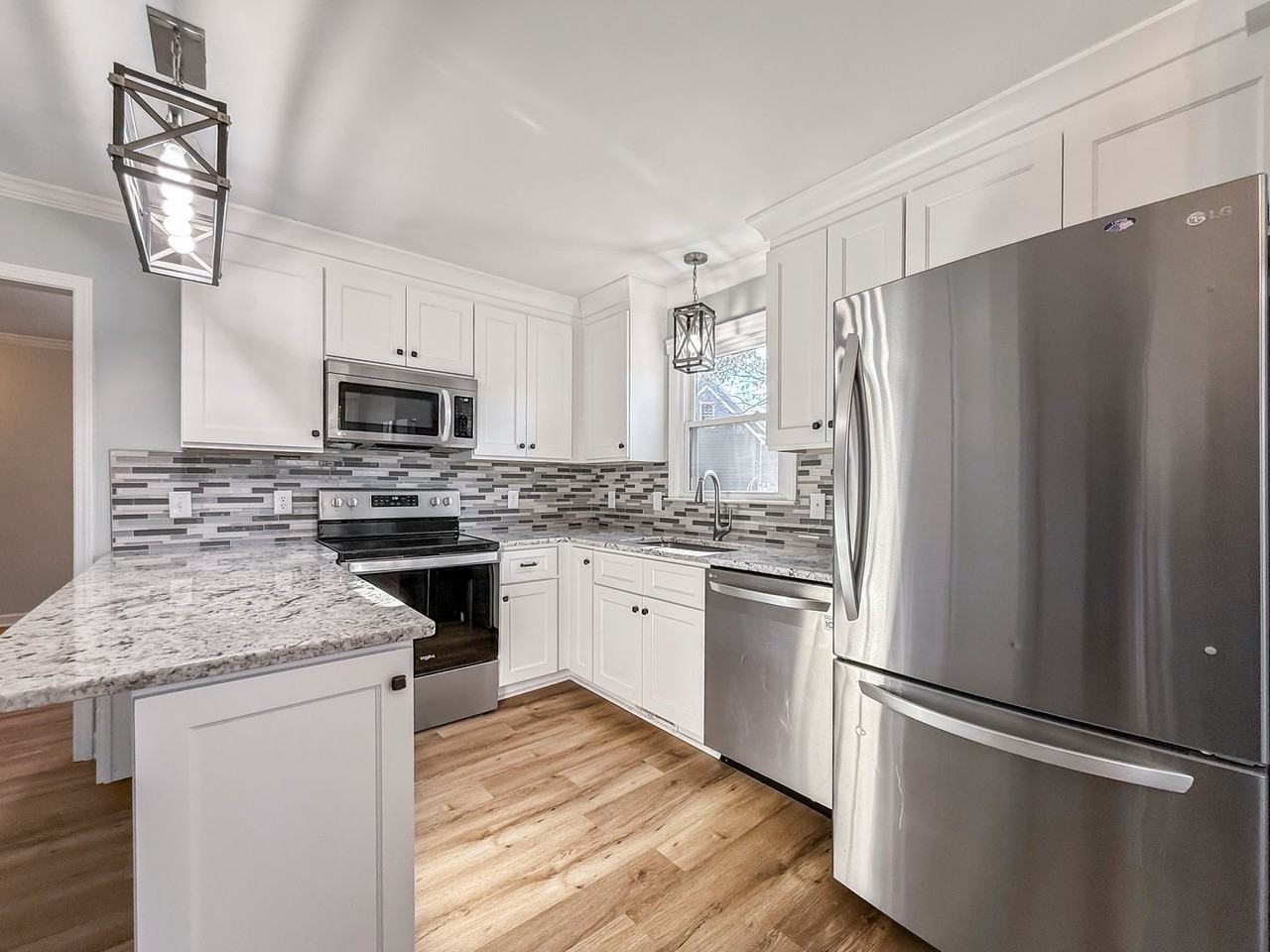 1000 Hornbuckle Ct - Photo 5 of 18