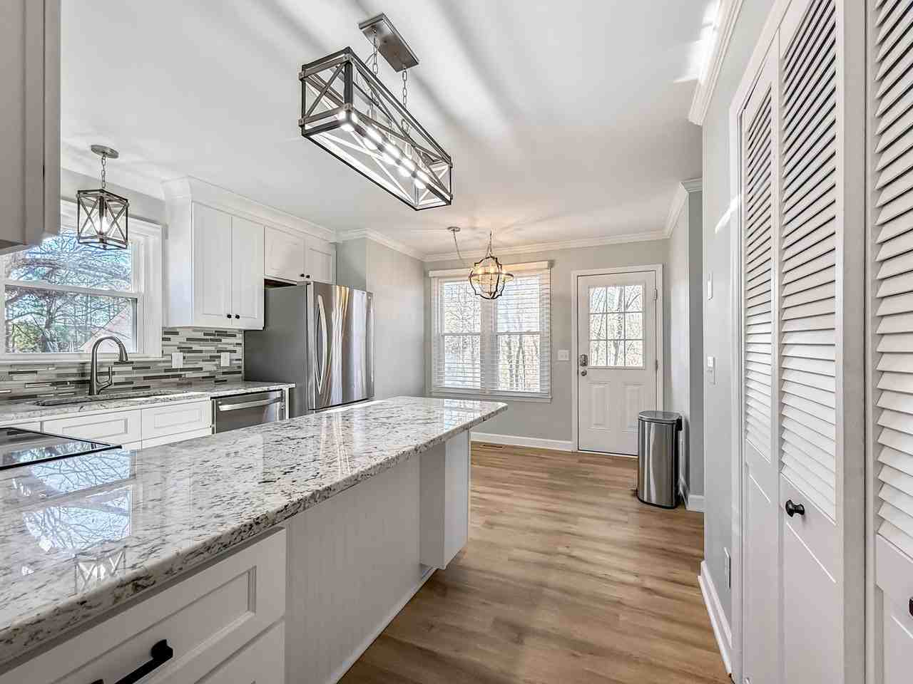 1000 Hornbuckle Ct - Photo 6 of 18