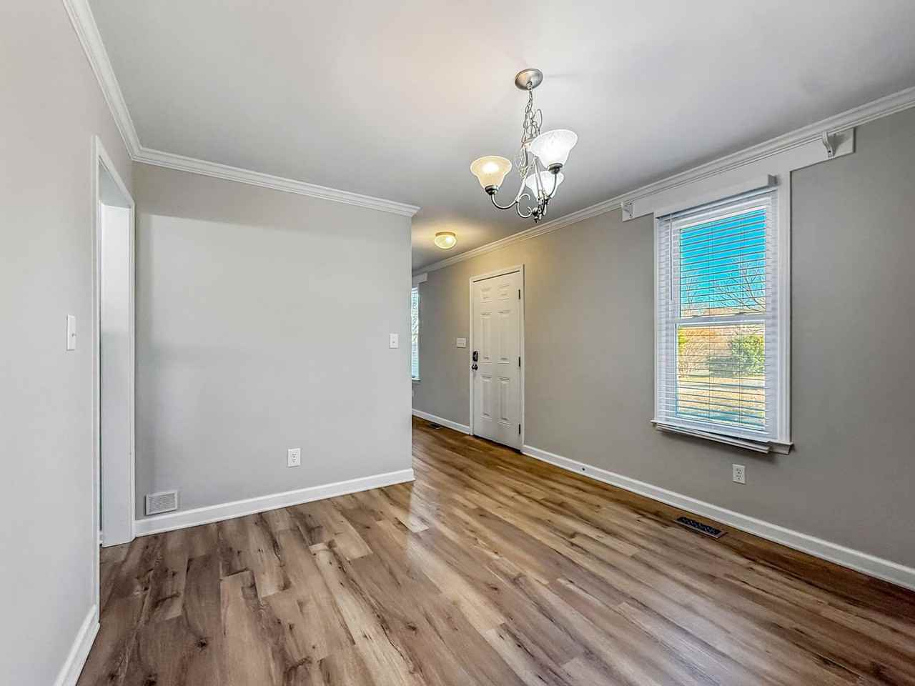 1000 Hornbuckle Ct - Photo 7 of 18