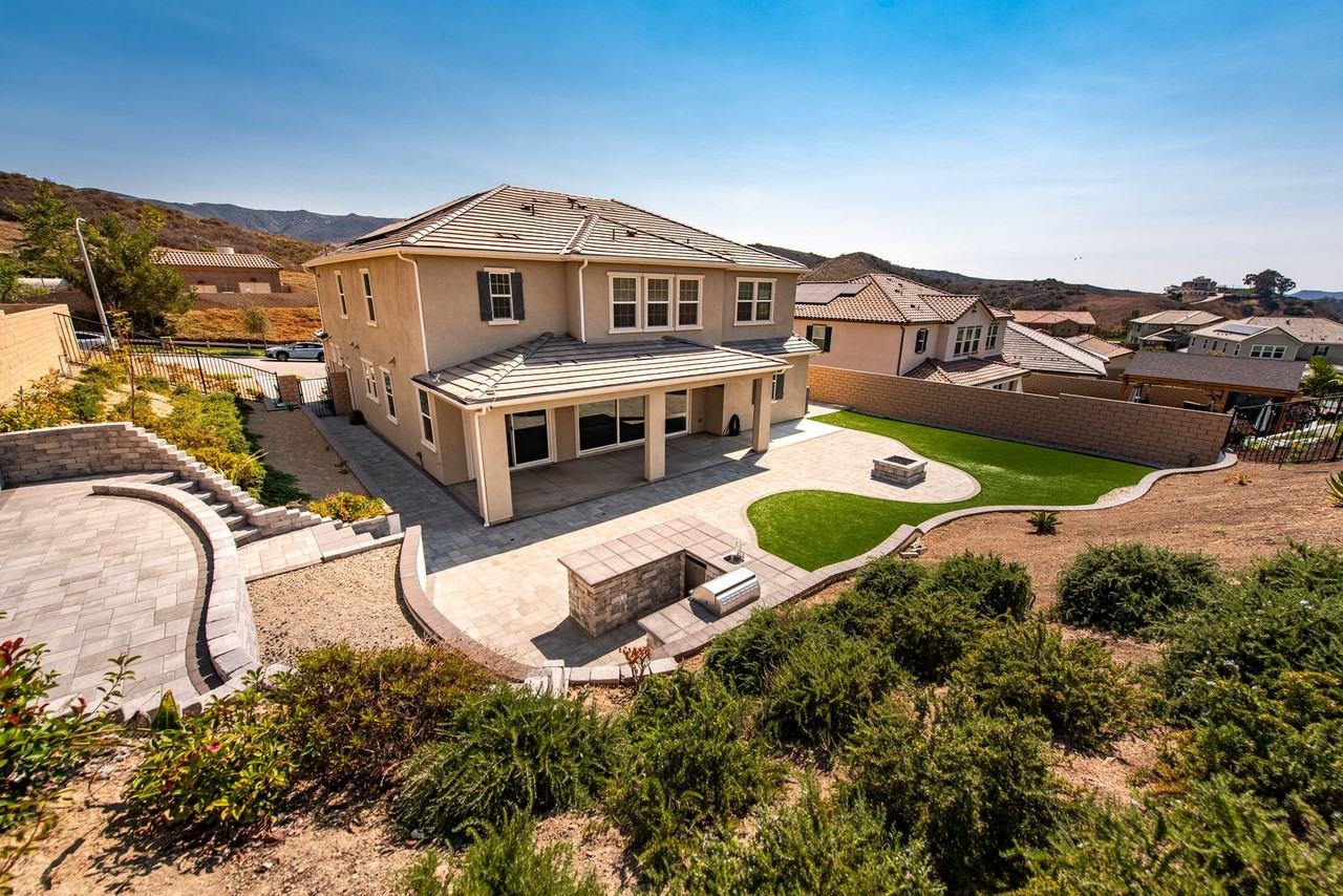 3459 Aspen St - Photo 2 of 35