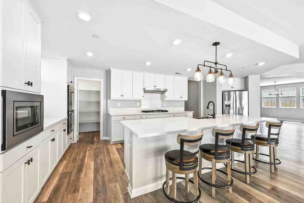 3459 Aspen St - Photo 3 of 35