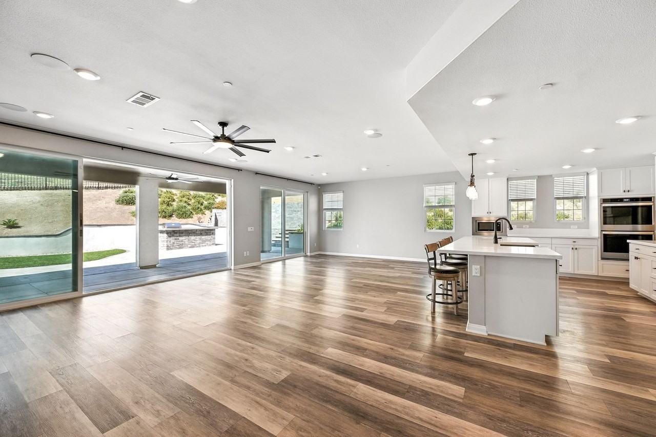 3459 Aspen St - Photo 7 of 35