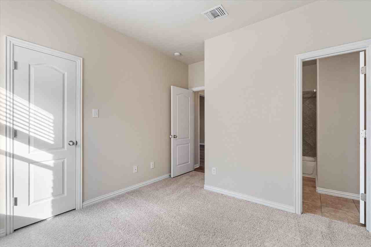 437 Oyster Crk - Photo 7 of 37