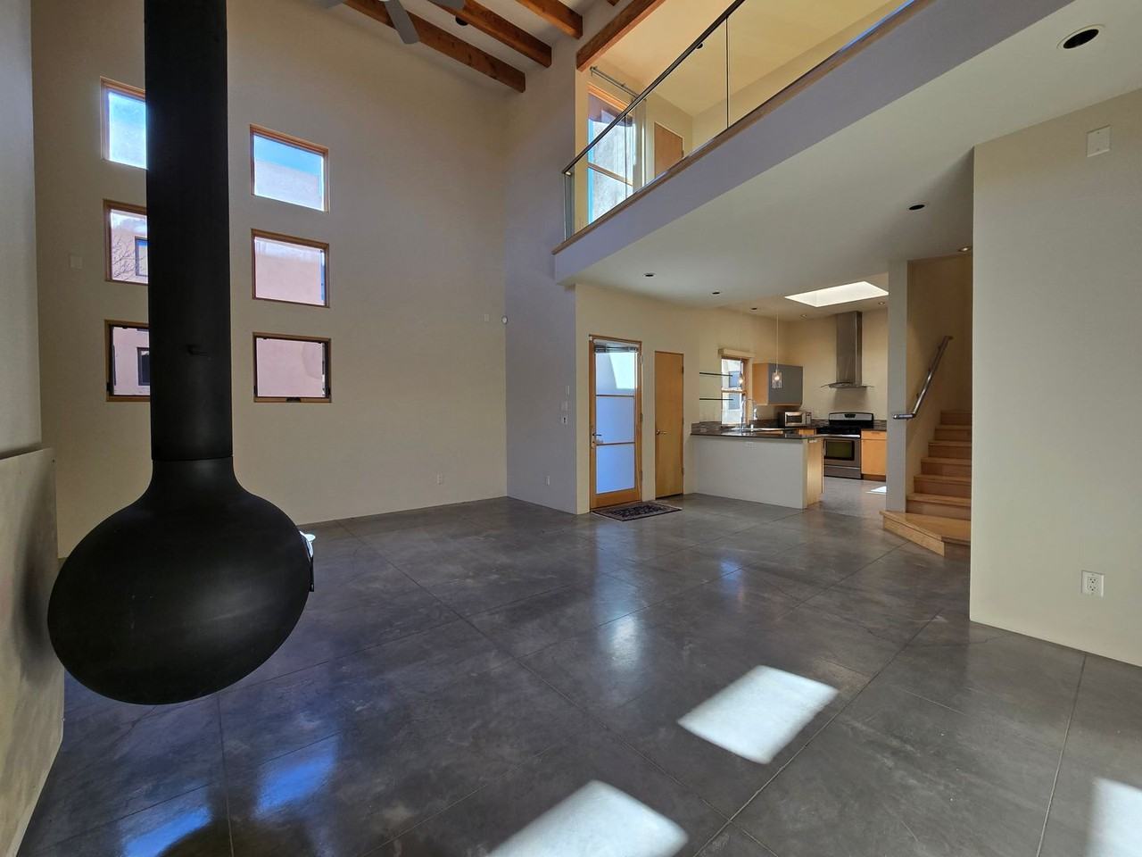 927 Alto St #B - Photo 4 of 39