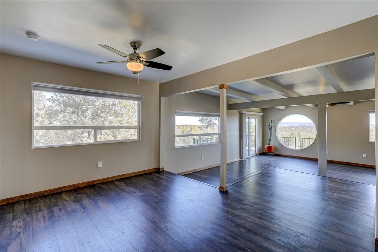 320 Circle P Dr - Photo 7 of 43