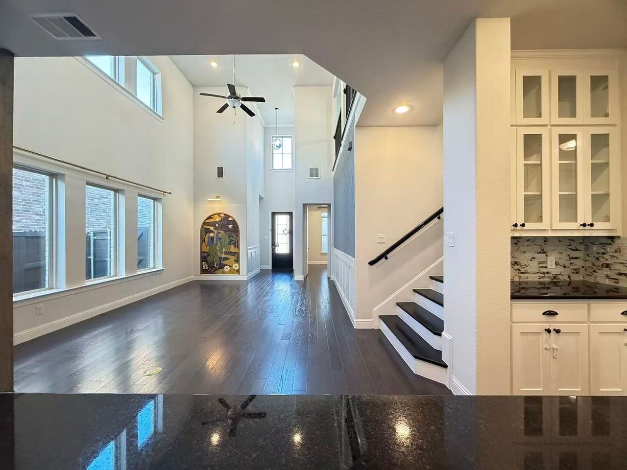 3575 Sevilla Dr - Photo 6 of 41