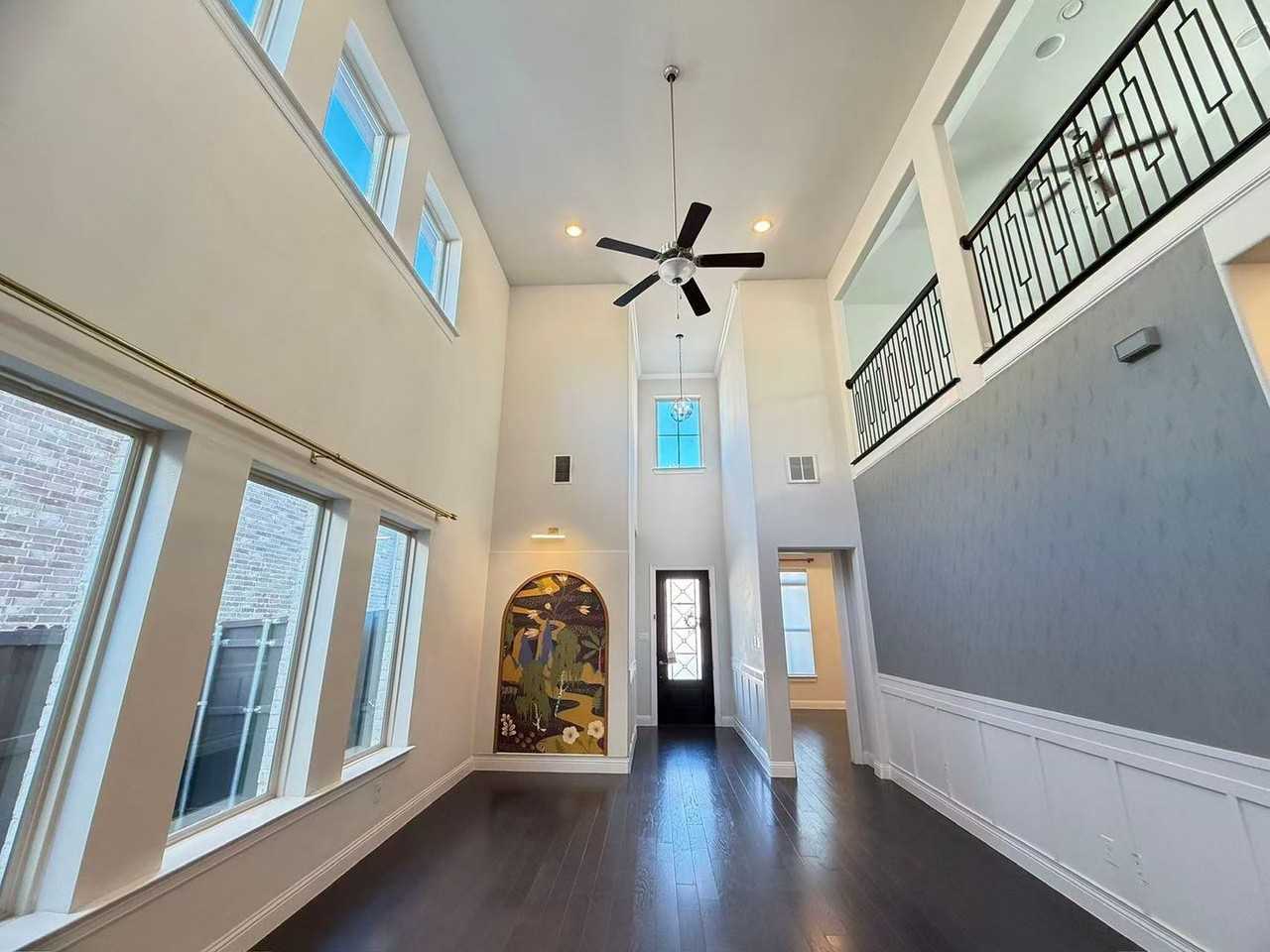 3575 Sevilla Dr - Photo 7 of 41