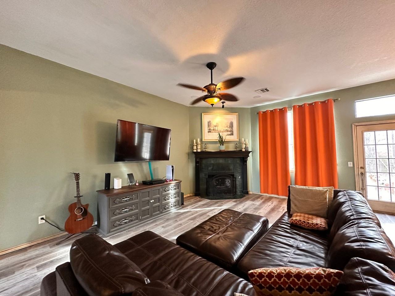 10716 Nw 31st Ter - Photo 2 of 40