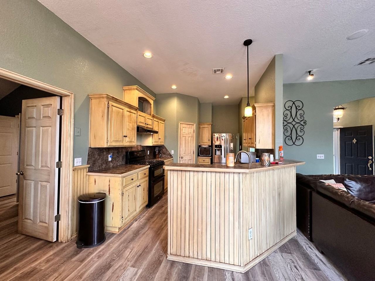 10716 Nw 31st Ter - Photo 5 of 40