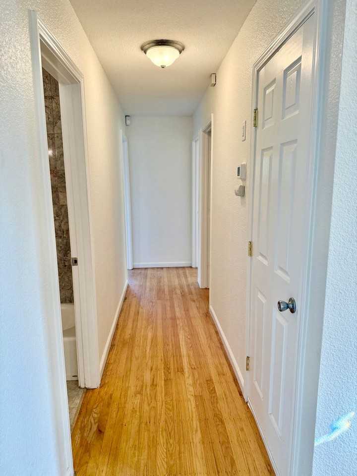 8849 Britland Way - Photo 7 of 27